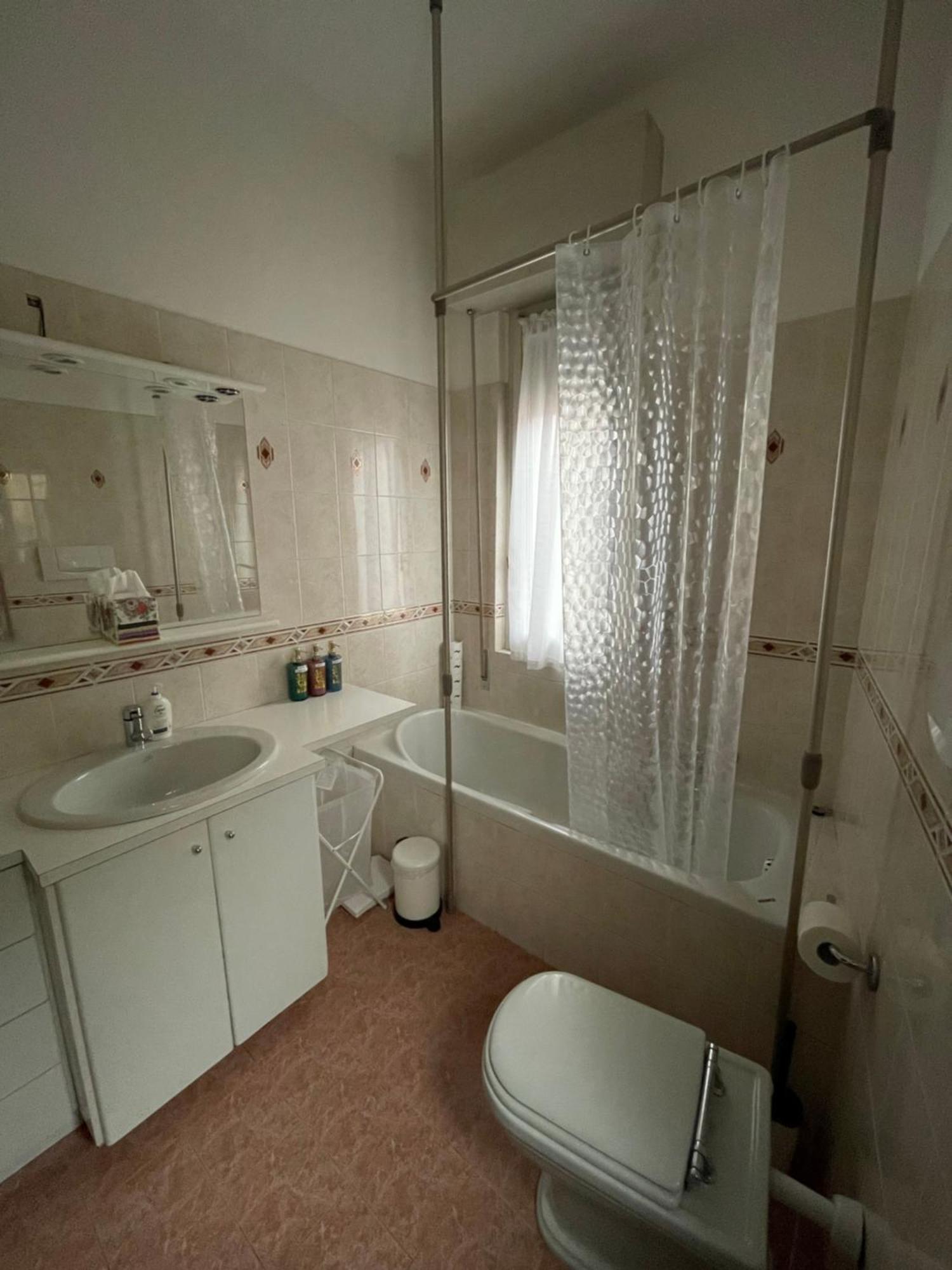 La Casa Dei Sogni Apartment Intra Bagian luar foto